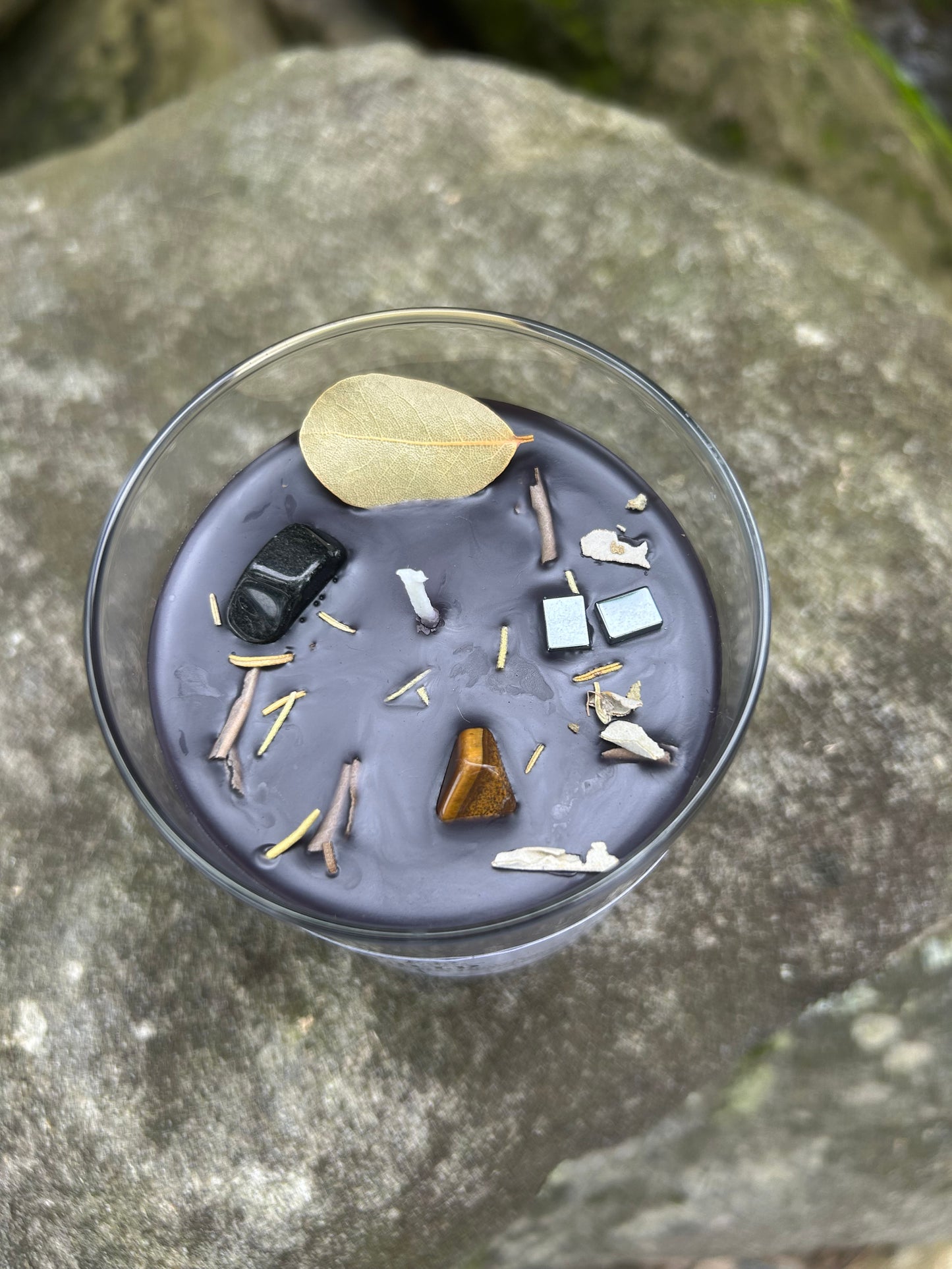 Shield: Protection Against Low Energy and Negative Vibes Manifestation Candle